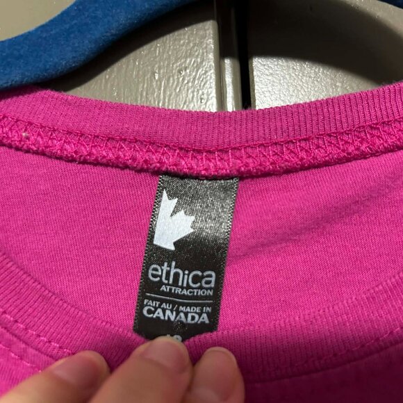 Ethica Attraction Vancouver Aquarium “Let’s Be Unicorns” T-Shirt | Kids Size 12 - Picture 2 of 5